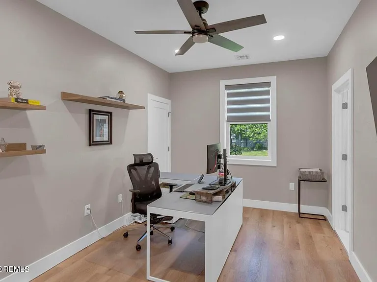 9 Pica Pl — Photo 14