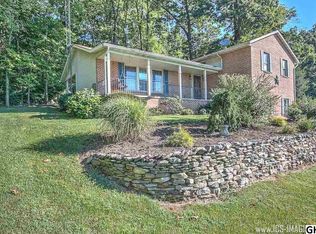 627 Alexander Spring Rd, Carlisle, PA 17015