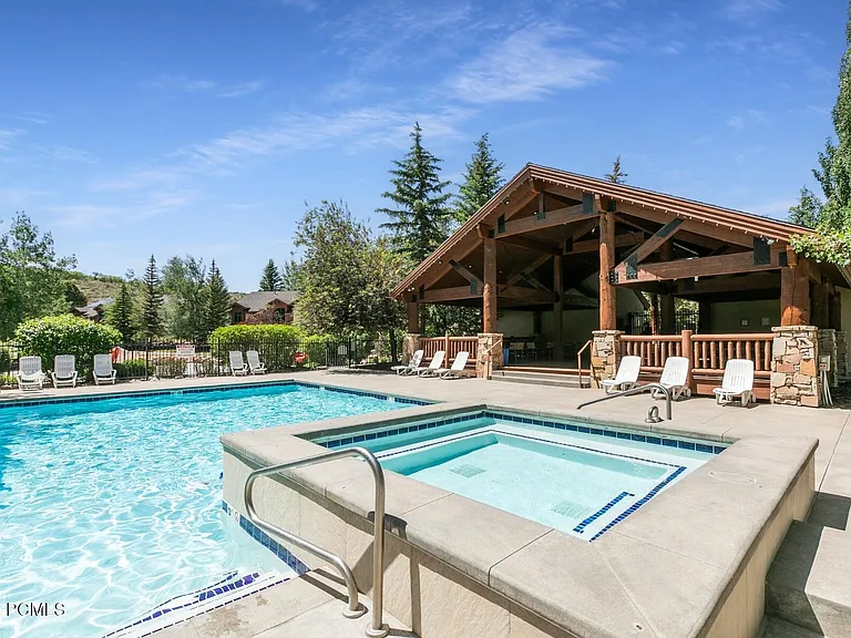 2780 Gallivan Loop #32 — Photo 38