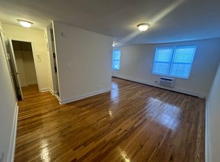 84-31 Van Wyck Expy #309, Jamaica, NY 11435