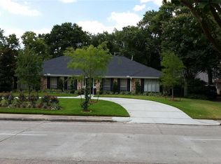 10118 Briar Forest Dr, Houston, TX 77042
