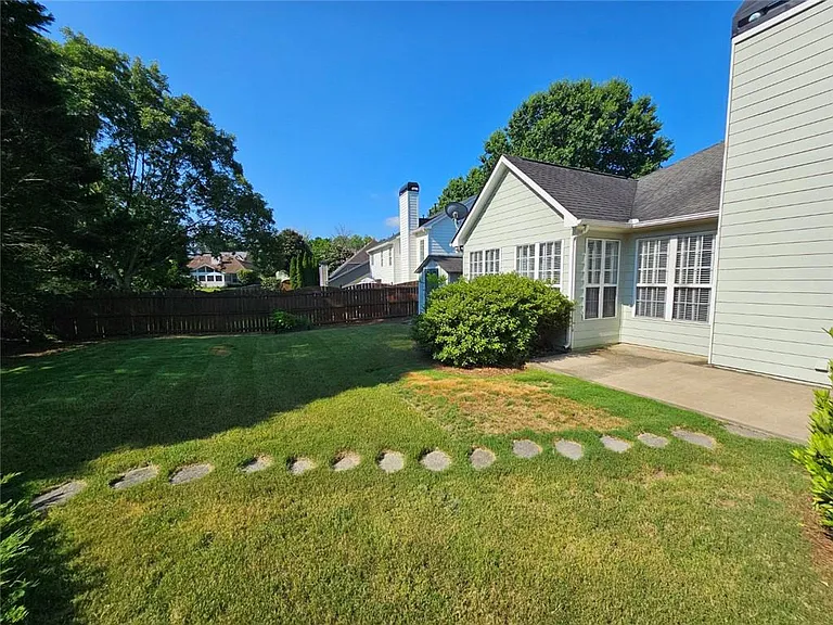 1550 Argonne Ln — Photo 33