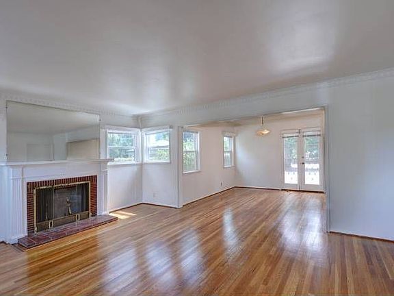 2nd image of 11126 Lucerne Ave
