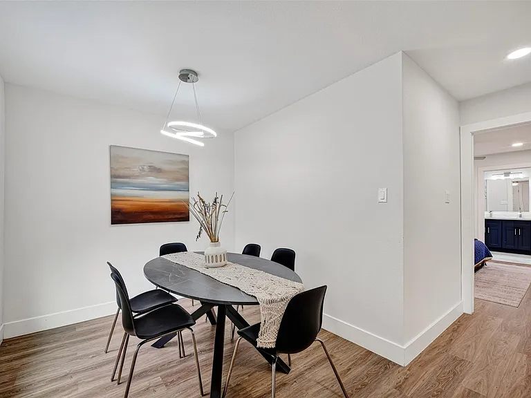 1119 Panama St — Photo 18