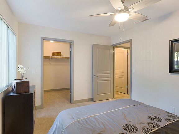 1x1 Bedroom 3