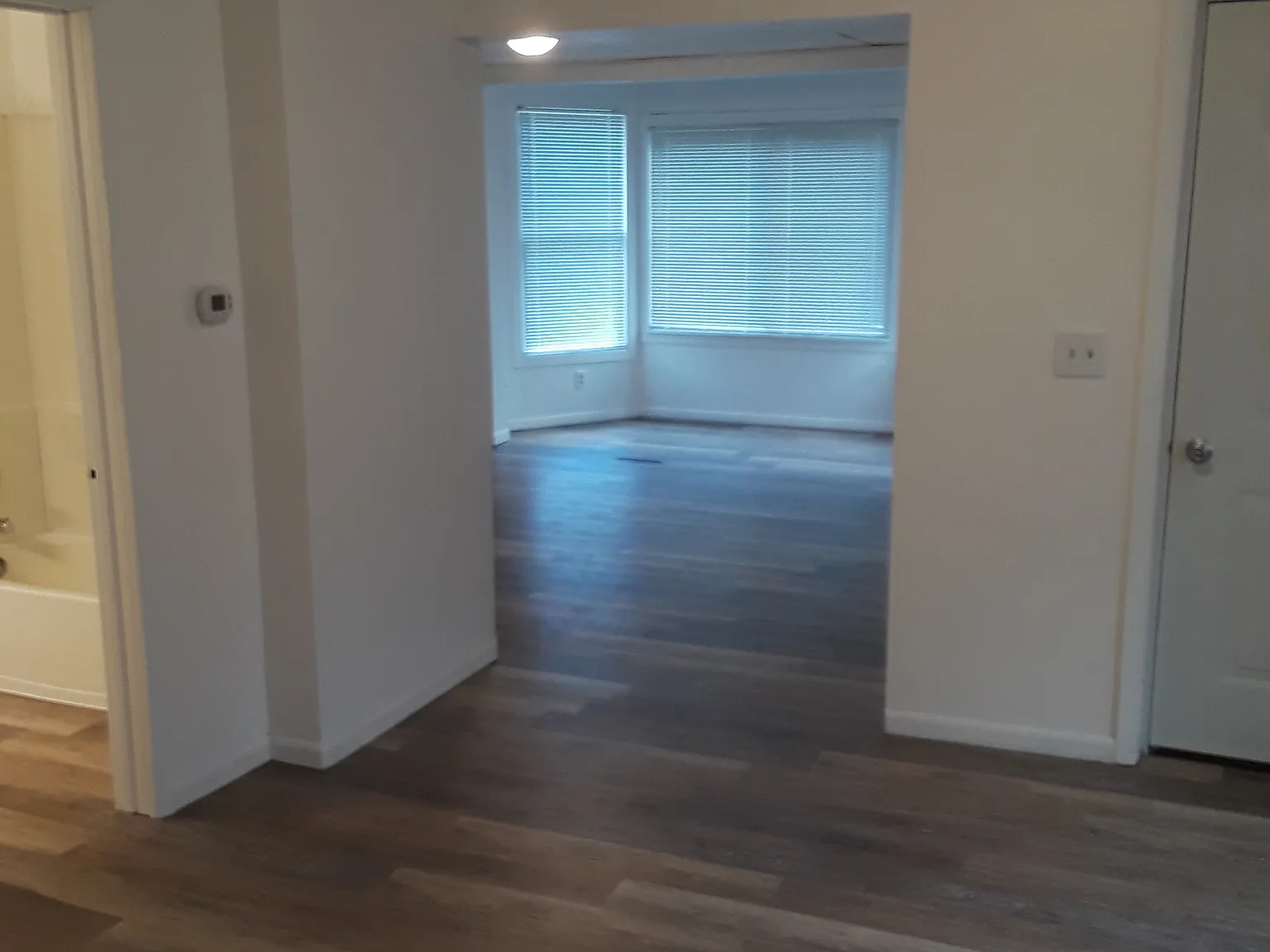 405 Wright Ct — Photo 1