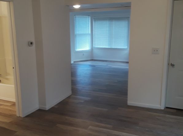 405 Wright Ct