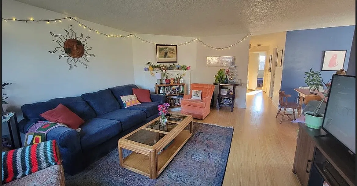 SE Center St, Portland — Photo 2