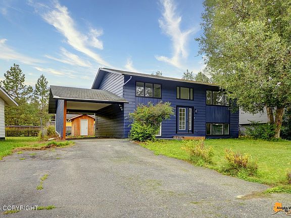 3rd image of 7020 Altoona Dr