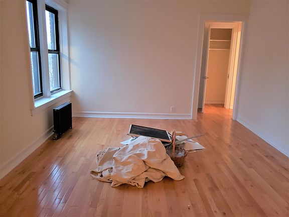 4th image of 911 McLean Ave APT F6