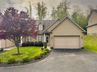 111 Summit Dr, Beckley, WV 25801