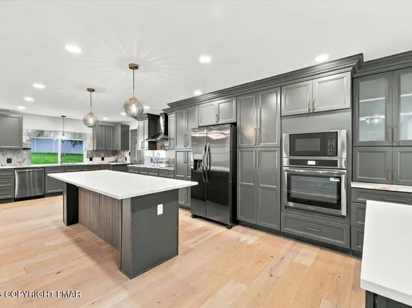 39 Brookwood Dr, Lititz, PA 17543