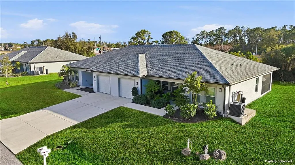 4 bed, 2.0 bath, 2312 sqft, $2,200 — Photo 3