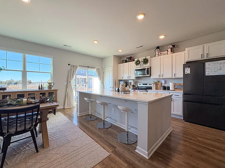 6760 Blacktip Ln — Photo 5
