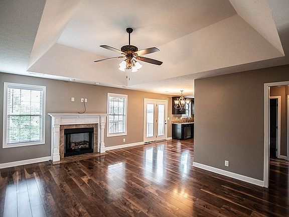 3rd image of 733 Sleek Fox Dr