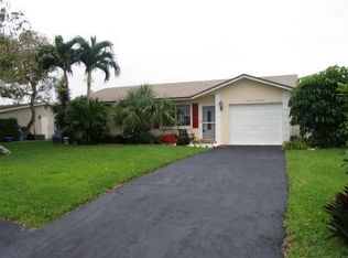 2263 NW 3rd Ave, Boca Raton, FL 33431