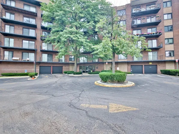 7601 Lincoln Ave APT 502, Skokie, IL 60077
