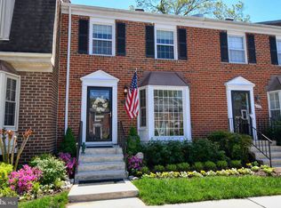 1552 Bandury Ct, Crofton, MD 21114