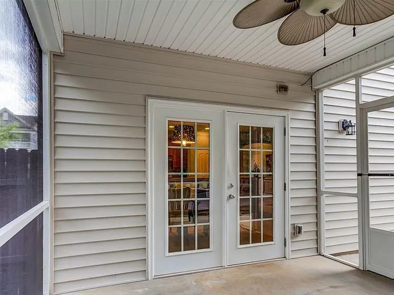 6 Parkwalk Dr — Photo 21