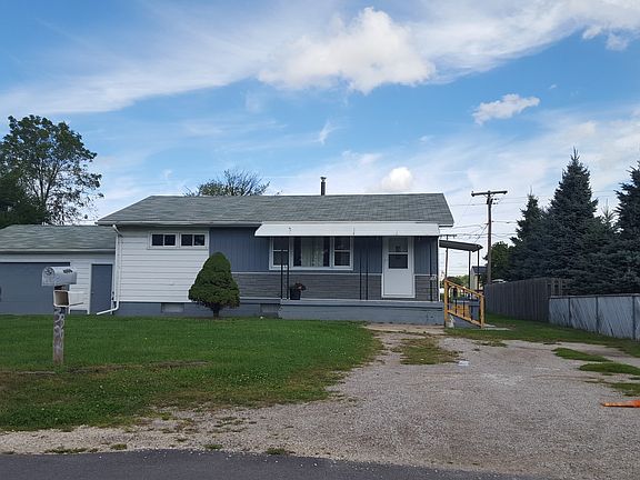2nd image of 304 Farnstead Dr