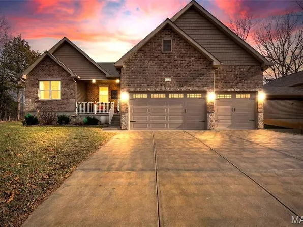 9526 Southern Belle Dr, Hillsboro, MO 63050