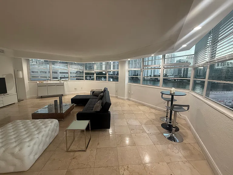 801 Brickell Bay Dr #470 — Photo 20