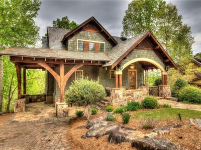 111 Button Bush Trl, Six Mile, SC, 29682