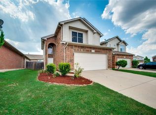 6329 Claire Dr, Fort Worth, TX 76131