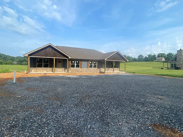 3875 Holders Grove Rd — Photo 23