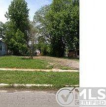 2nd image of 1028 S Moffet Ave