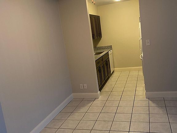 4th image of 4402 S 27th St #B01