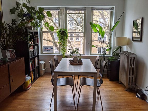 3rd image of 4899 N Hermitage Ave APT 2