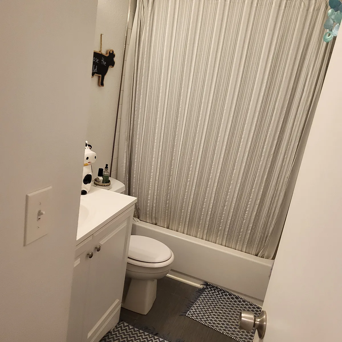 Building Photo - 1800 Pecan St #3