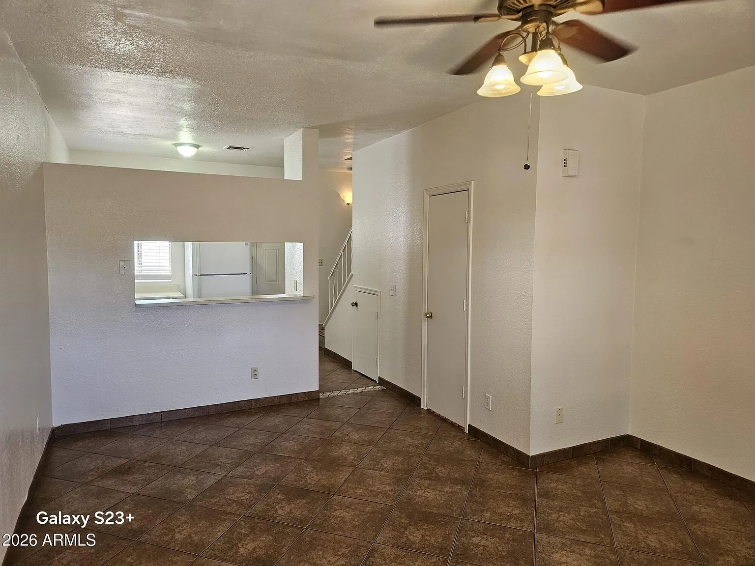 2 bed, 1.5 bath, 870 sqft, $1,395 — Photo 3