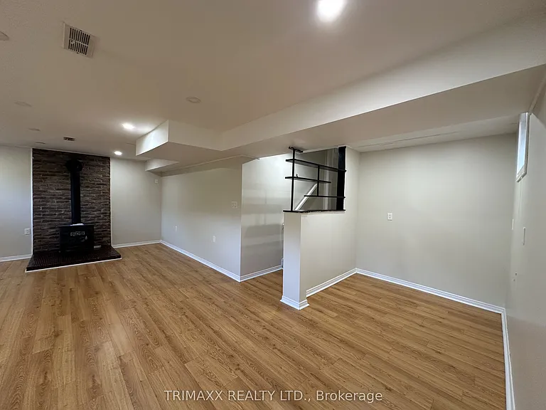93 Jeffcoat Dr #BASEMENT — Photo 27