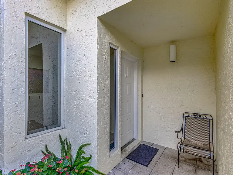 406 Mainsail Cir — Photo 9