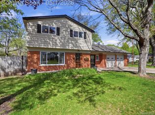 14931 Lyons St, Livonia, MI 48154