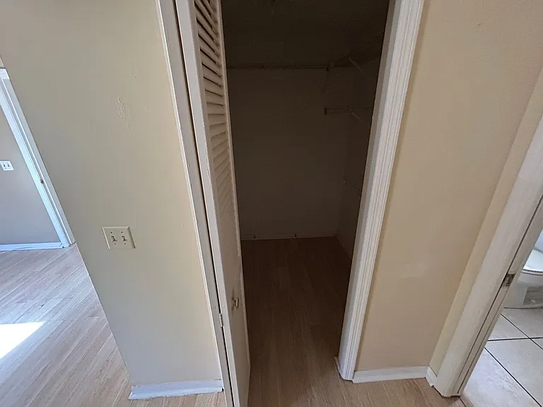 1649 Georgetowne Blvd — Photo 17