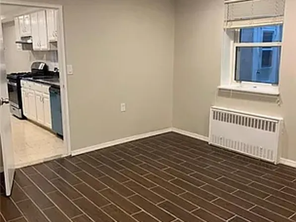 2072 East 68th Street image 22 of 24