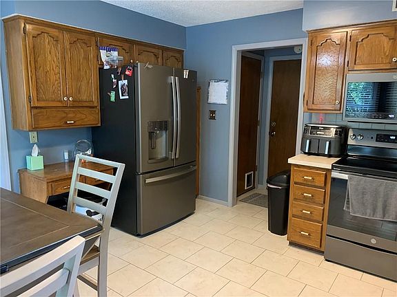 5th image of 4004 NW Delwood Dr