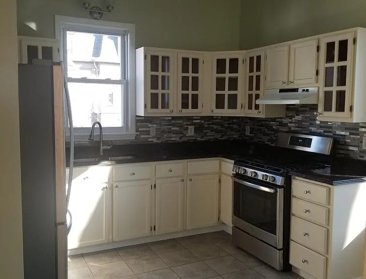 60 Ridge St #2 — Photo 1