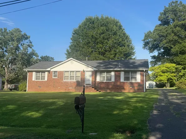 296 Goodwin Dr, Summerville, GA 30747