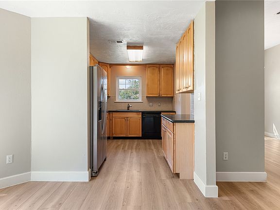 5th image of 4611 Harrow Ct