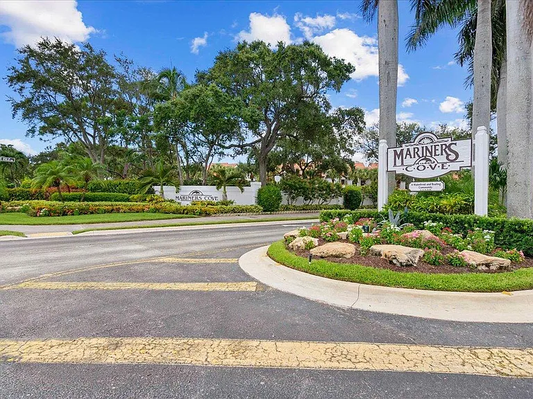 2359 Treasure Isle Dr #31 — Photo 34