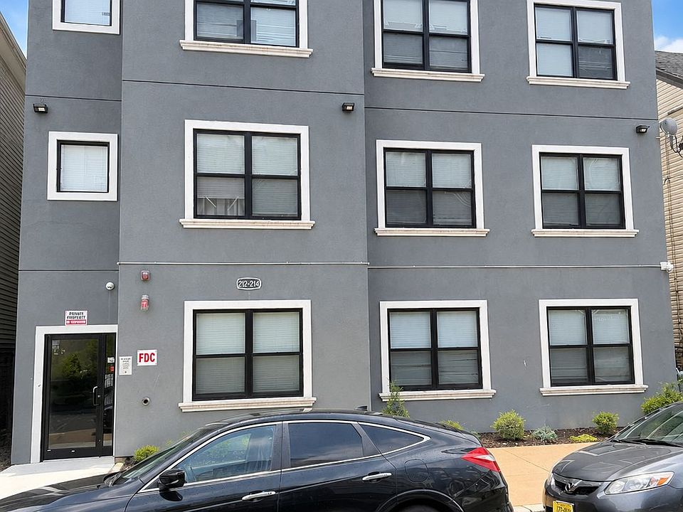 1st image of 212-214 12th Ave #2