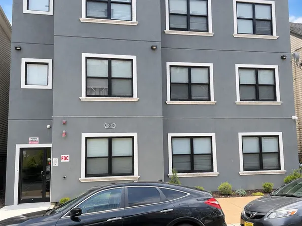 212-214 12th Ave, Paterson, NJ