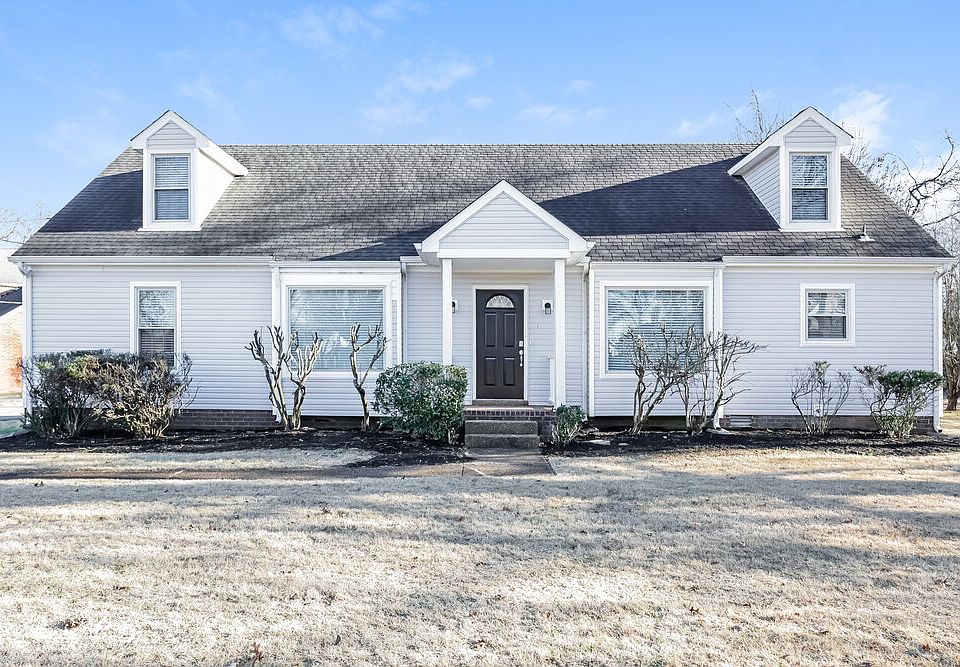 1st image of 414 Churchill Ct
