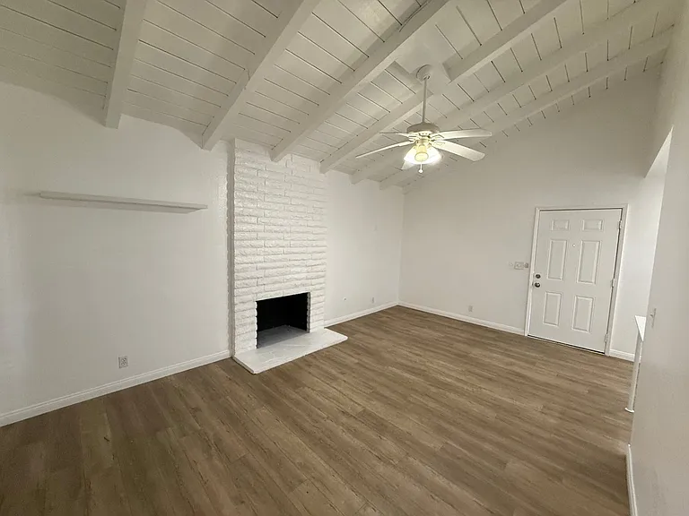 2258 Pamela Ln — Photo 5