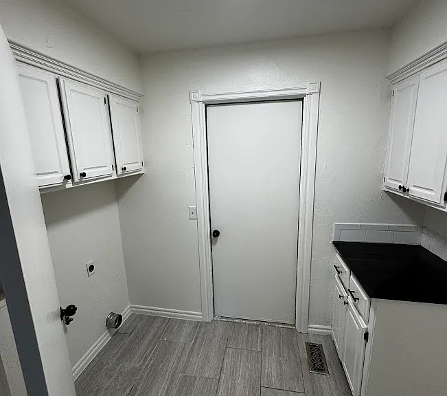 E Parkland Dr — Photo 6