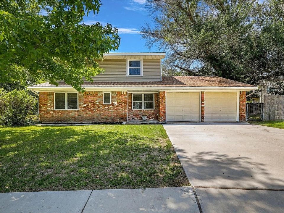1st image of 107 Comanche Ct
